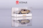 Norev 158514 Citroën SM Coupè 1972 Sabbia Metallizzato in scala H0 (1:87) presentata nella sua confezione. Vista di tre quarti con anteriore e fiancata sinistra.